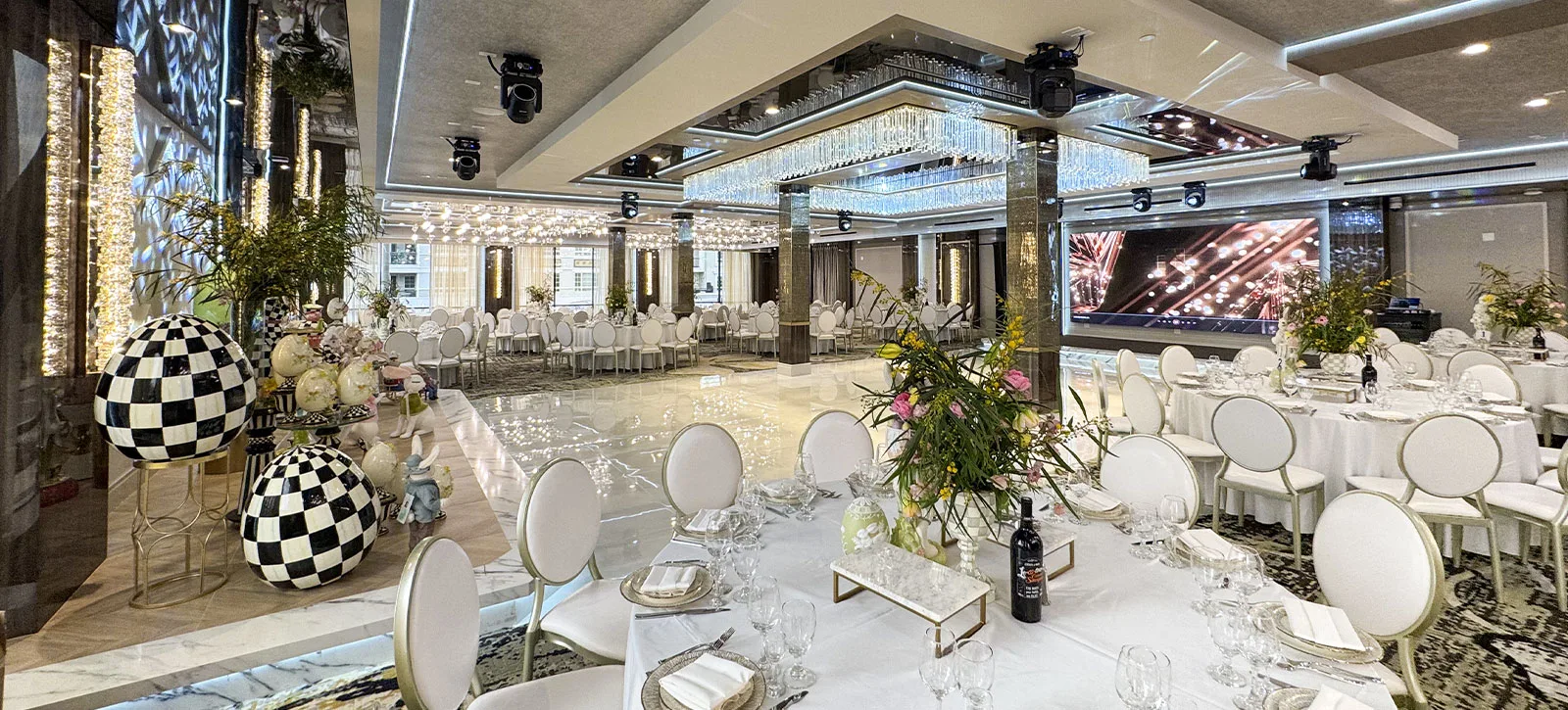 large-ballroom-gallery-10.webp